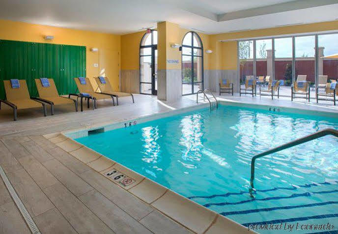 Courtyard By Marriott Philadelphia Hotel